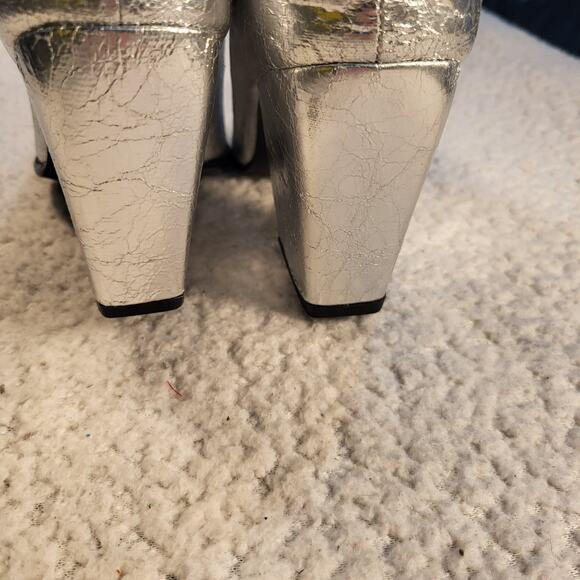 NEW Steve Madden Croft Women's Boot SILVER SZ 5.5M - Picture 4 of 7